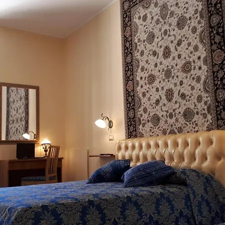 Major Aventinus Hotel *